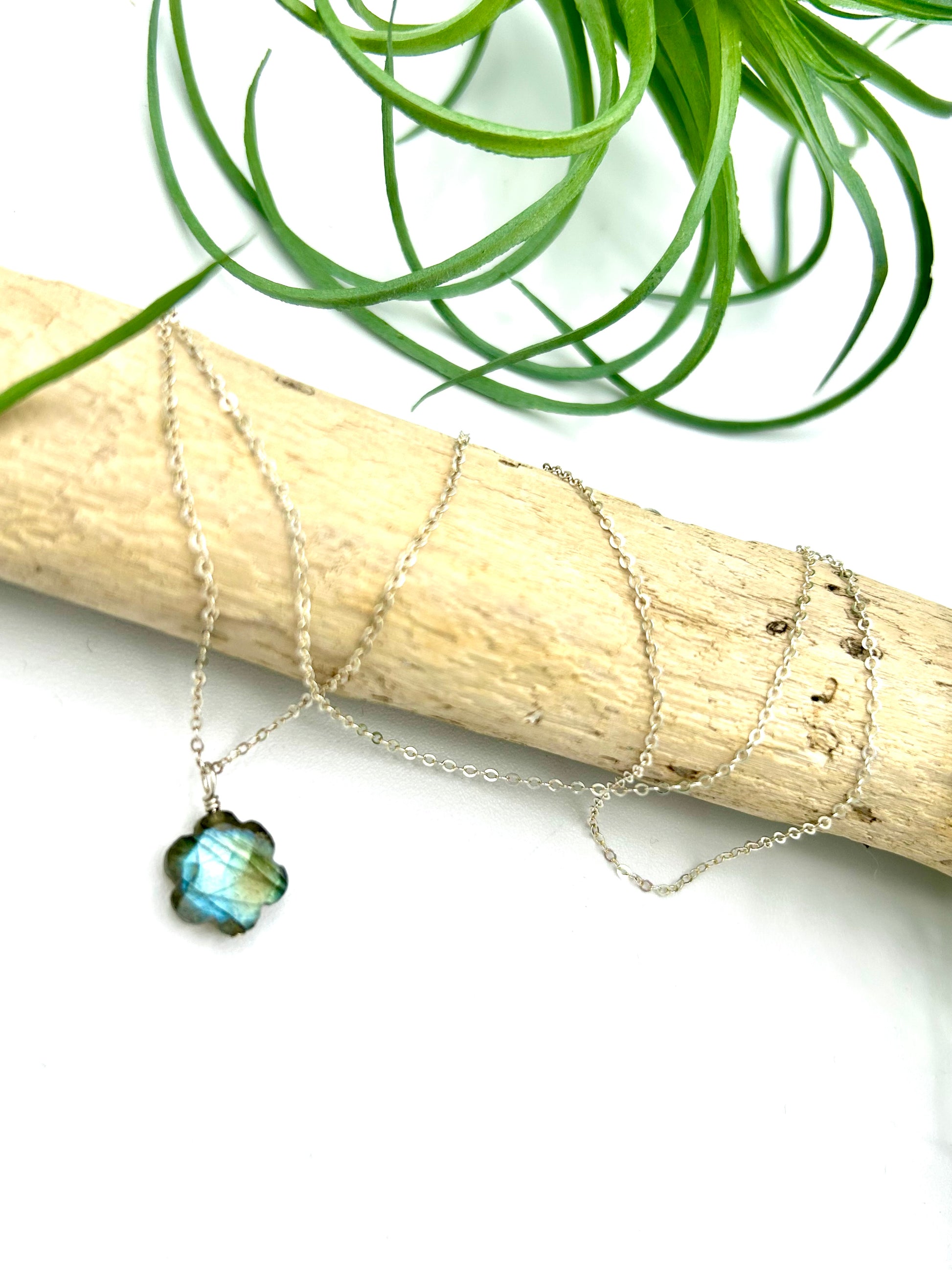 Gemstone Flower Necklace - Earthly Elan