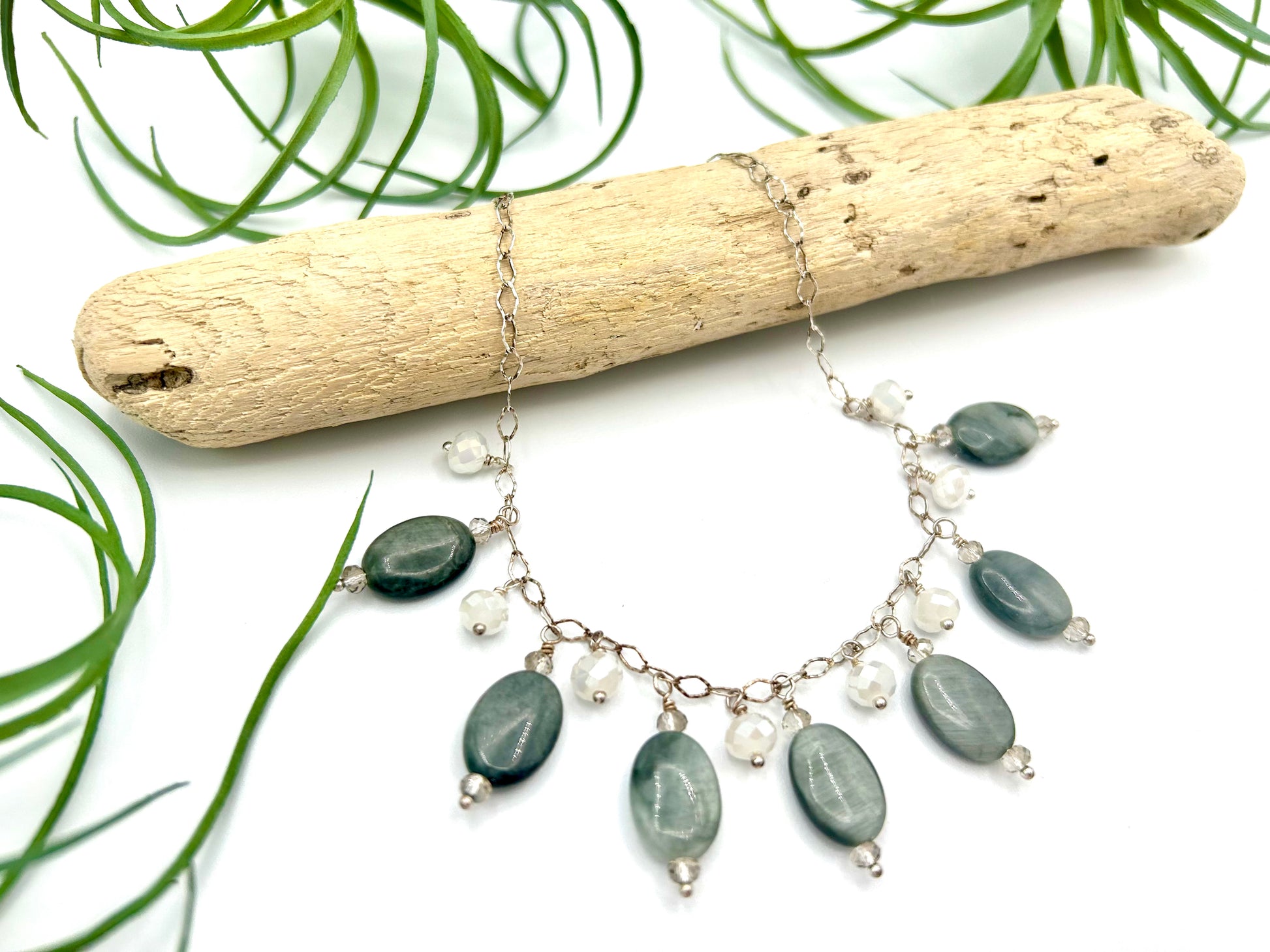 Cat’s Eye and Crystal Necklace - Earthly Elan